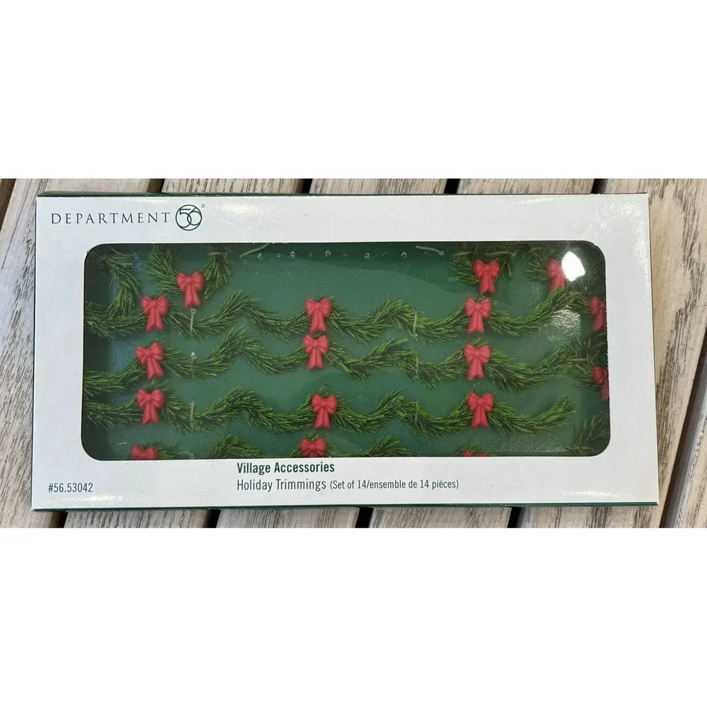 Department 56 Village Holiday Trimmings Garlands & Wreaths - Incomplete
